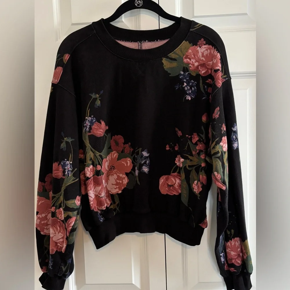 Anthropologie’s Niki Black Floral Sweatshirt from Pilcro - Picture 5 of 5